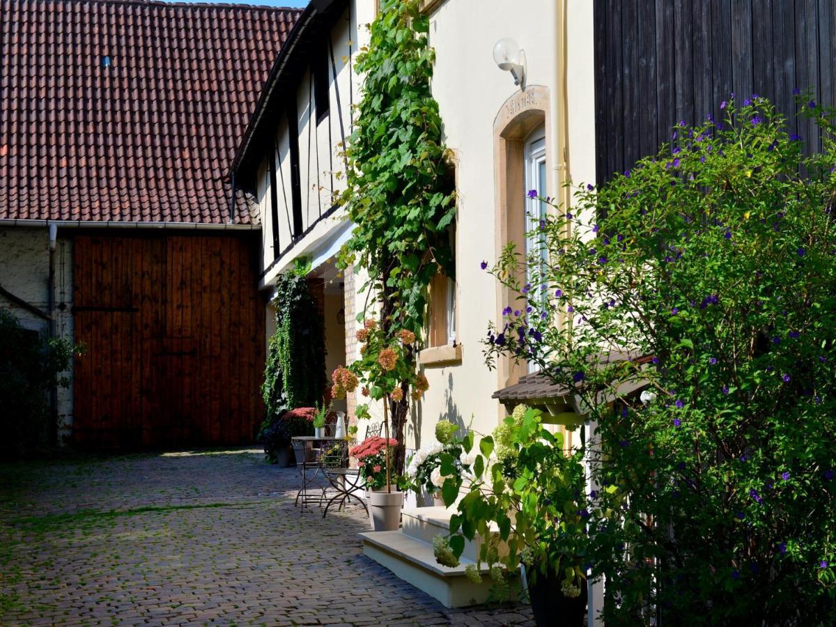 Gaestehaus & Weingut Gehrig Weisenheim am Sand Экстерьер фото